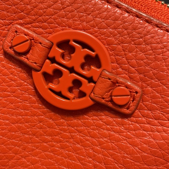 Tory Burch wallet in excellent condition - Picture 5 of 7